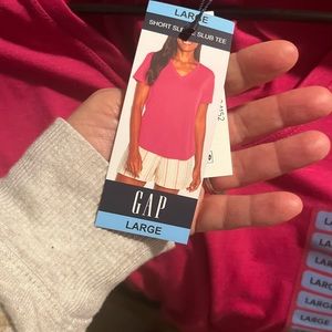 Gap T-shirt size large feels like a jersey stretch
